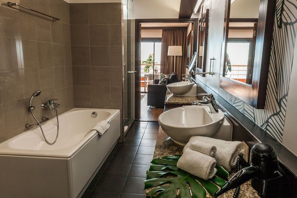 Le Tahiti by Pearl Resorts Suite, 1 Bedroom, Ocean View 6