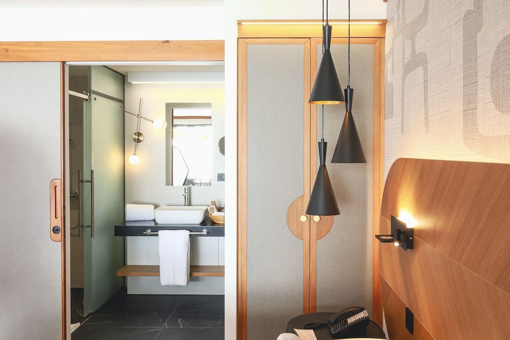 Le Tahiti by Pearl Resorts Signature Room, Hot Tub, Oceanfront 9