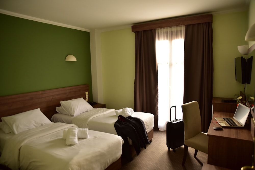 Mont Helmos Hotel Superior Double Room, Mountain View 5