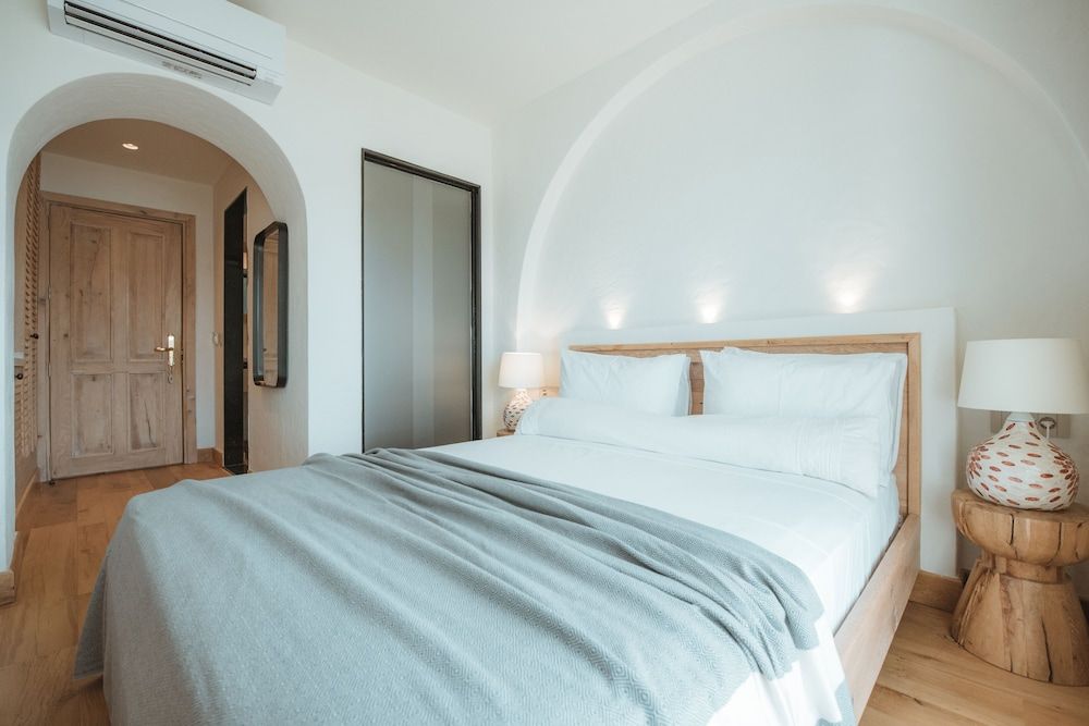 Sunset House ( Annex ) | Superior Room NO ELEVATOR