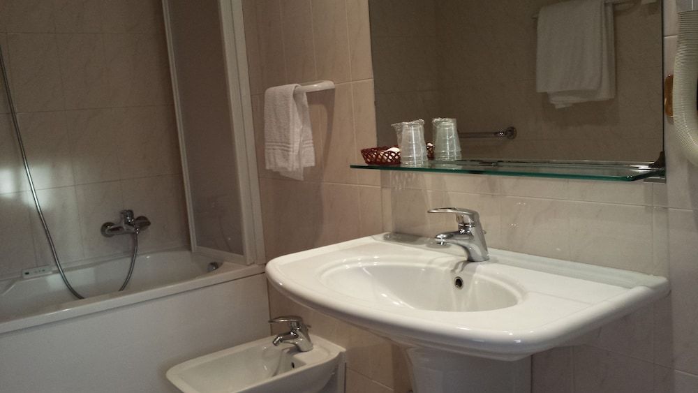 Hotel Corallo Standard Triple Room 5