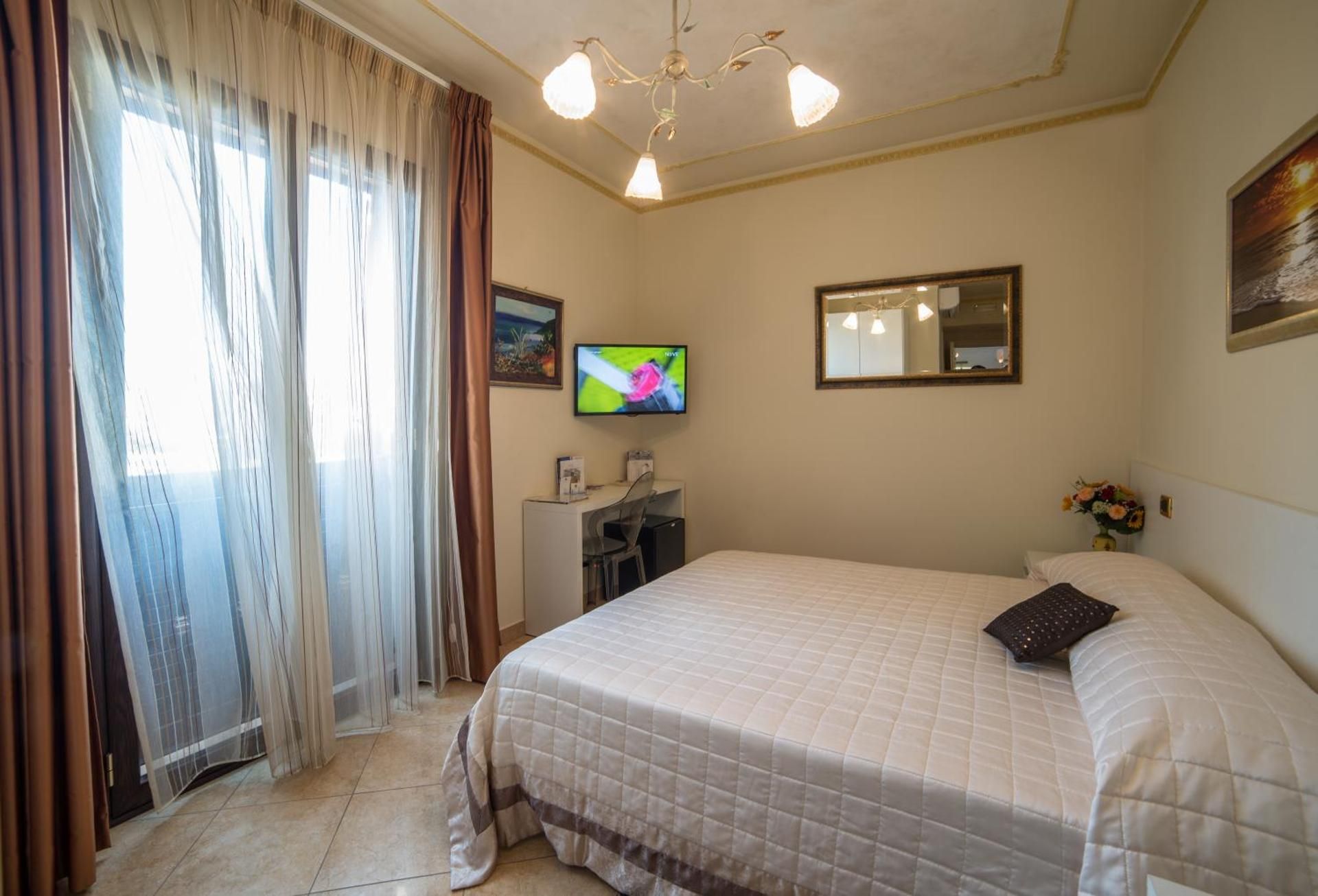 Deluxe Double Room with Balcony