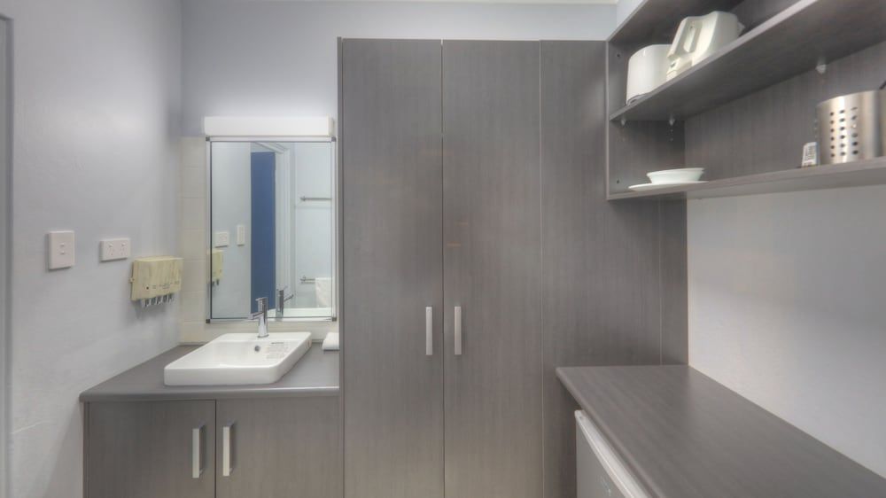 Grafton Central Motel Suite, 2 Bedrooms 4