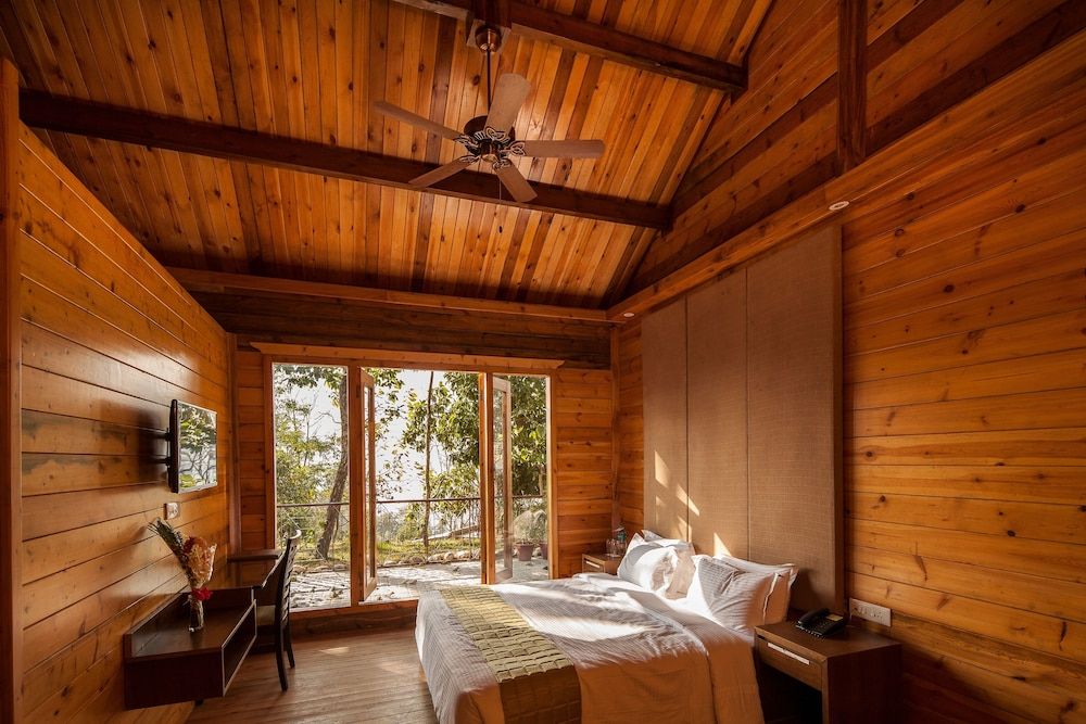 Sinclairs Retreat Wooden Cottage 4