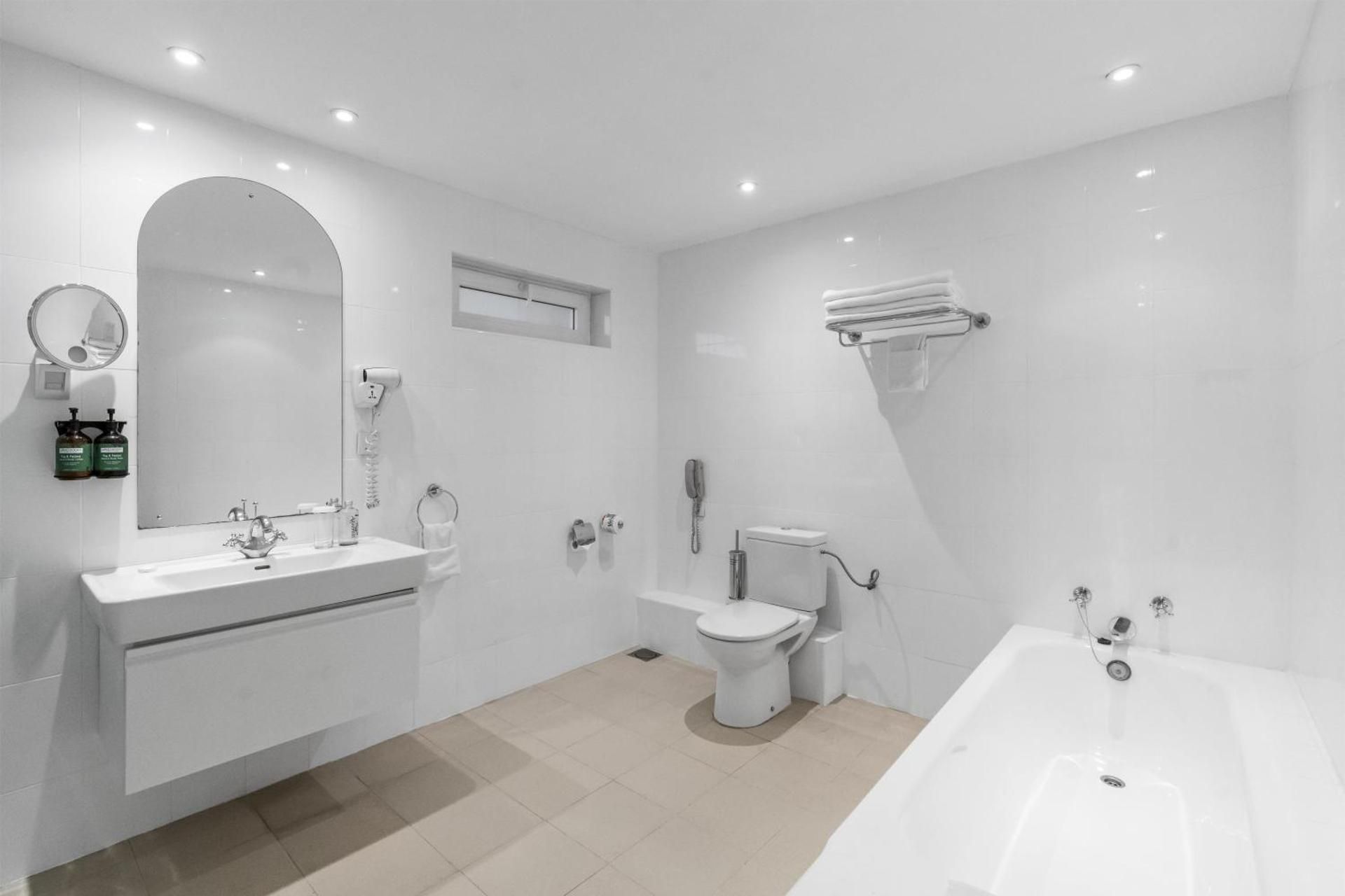 One Bedroom Suite Garden View