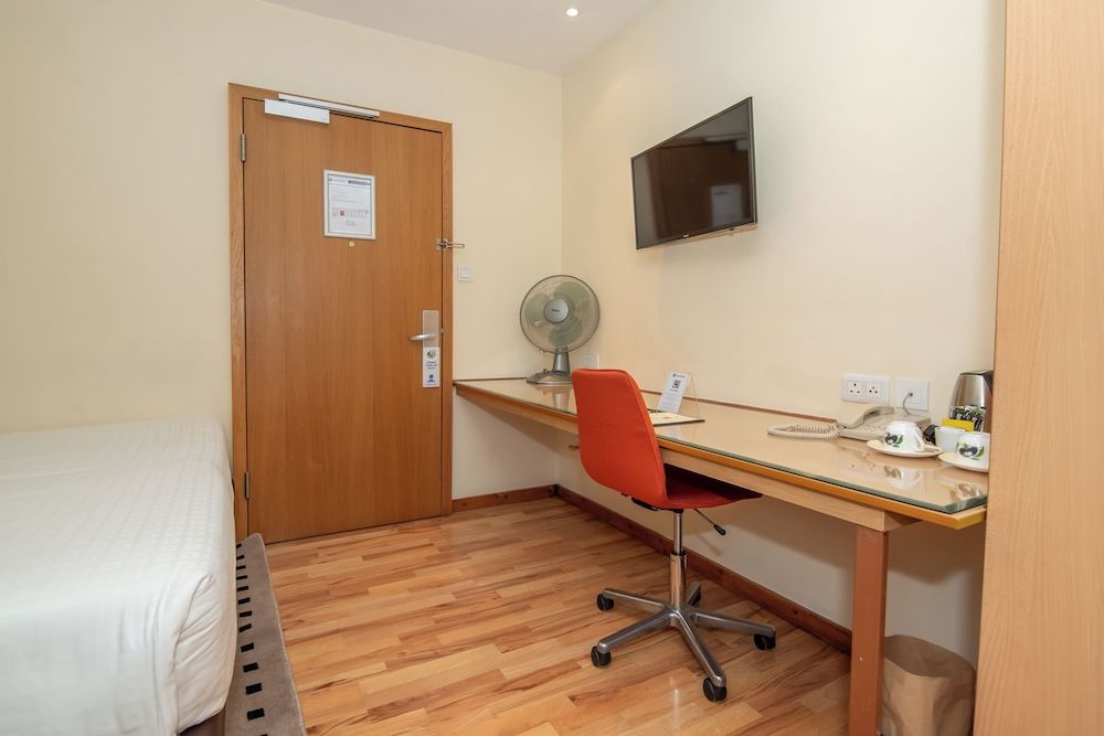 Best Western Nairobi Upper Hill Standard Room, 1 King Bed 4