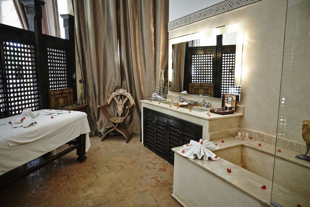 Palais Rhoul & SPA Luxury Suite 3