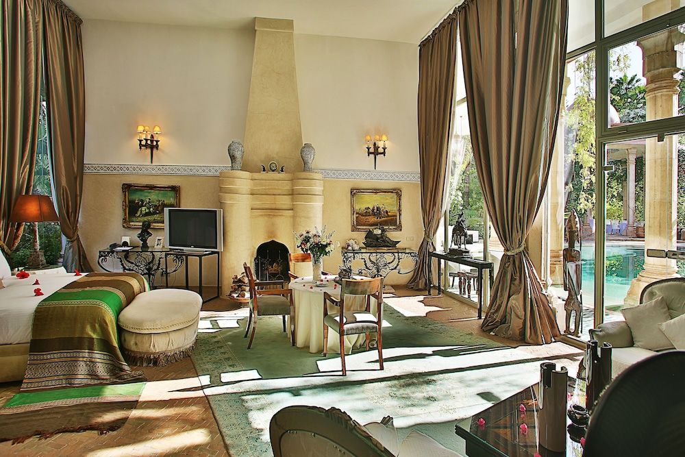 Palais Rhoul & SPA Luxury Suite 4