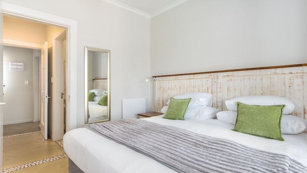 Blue Bay Lodge Non Sea-facing Room With Shower 3