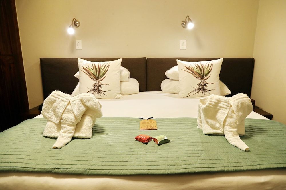 Blue Bay Lodge Non Sea-facing Room With Shower 4