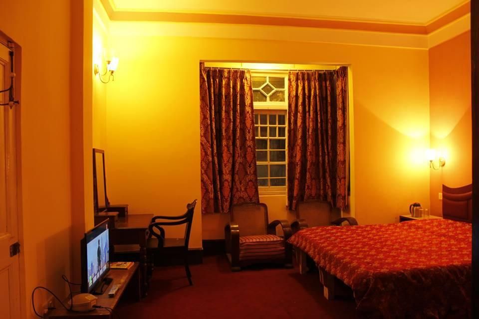 undefined Pineridge Hotel 5