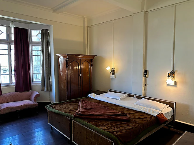 Standard Double Bedded Room