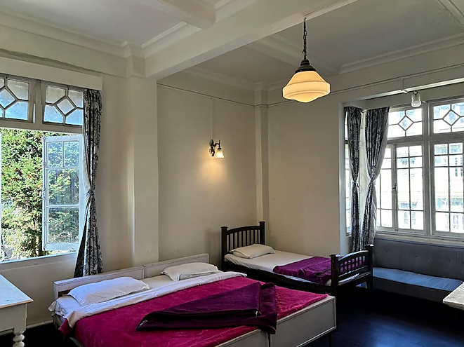 Three Bedded Room