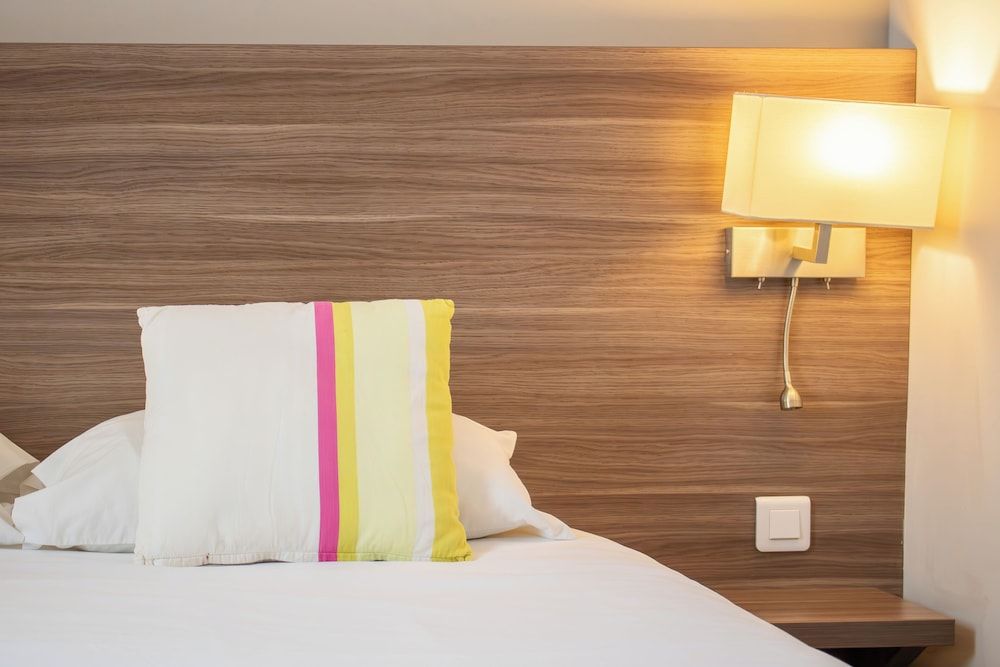 Brit Hotel Dieppe Double room Balnéo 6