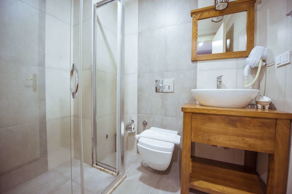 Infinity City Hotel Standard Room 6