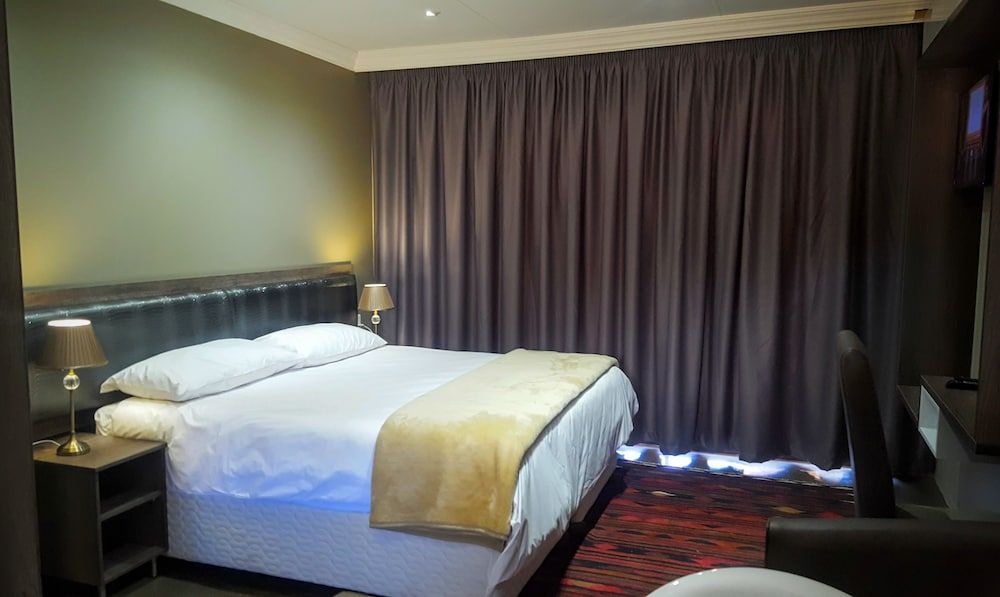 Sangiro Game Lodge Double Room 2