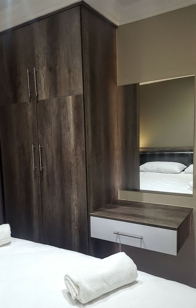 Sangiro Game Lodge Self-Catering Family Chalet 9