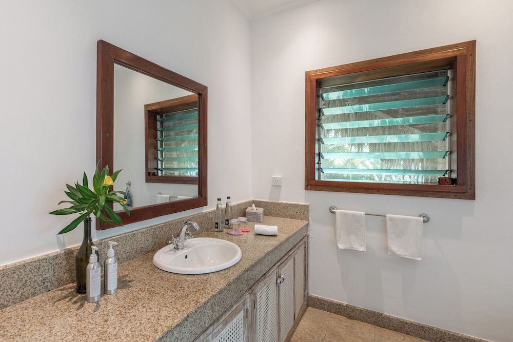 Nomad Beach Resort Beach cottage 7