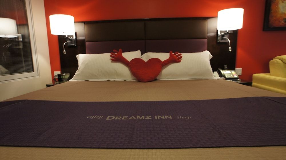 King Bed Jacuzzi Premium Suite