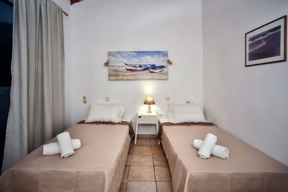 Comfort Triple Room