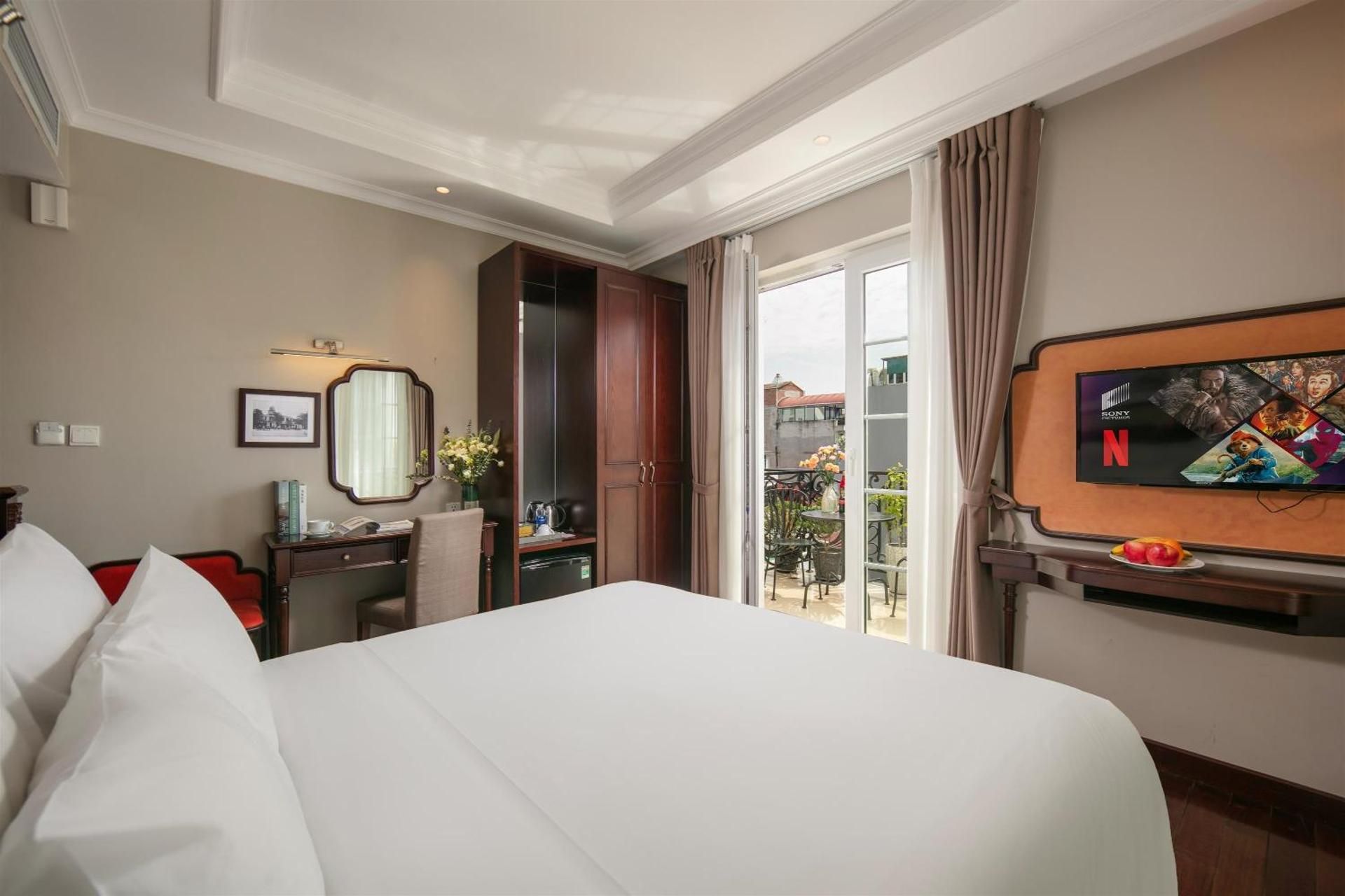 undefined Sunline Hotel 4