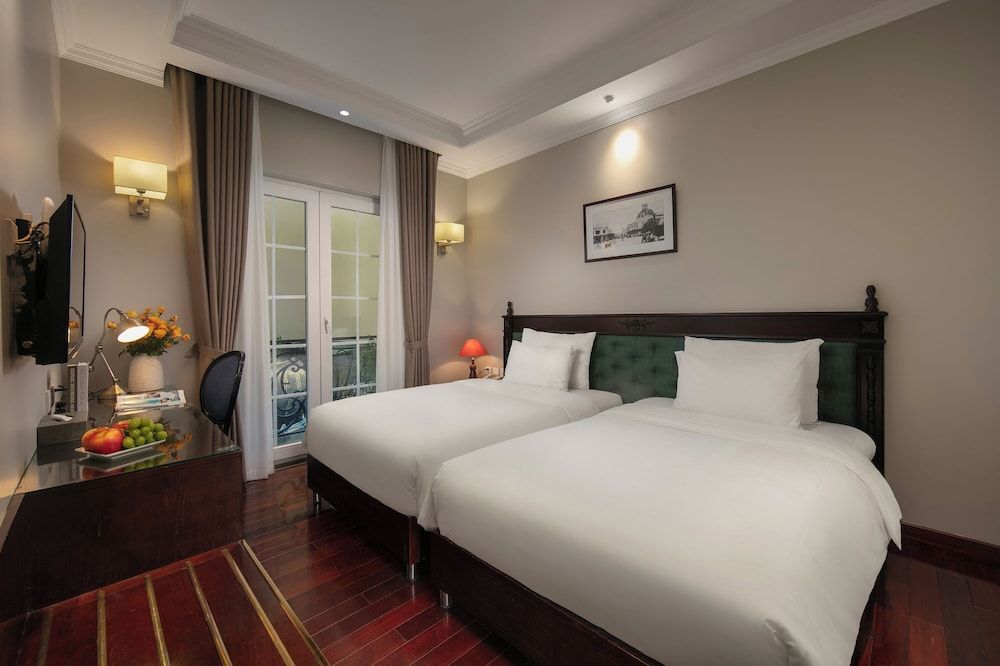 undefined Sunline Hotel 9