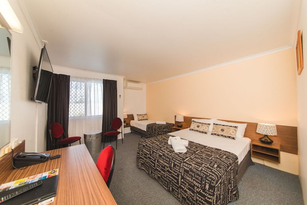 Hampton Villa Motel Deluxe Double Room, 1 Queen Bed 2