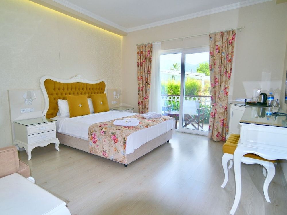 Göcek Naz Hotel Standard Room, 1 Queen Bed, Non Smoking, Balcony 7