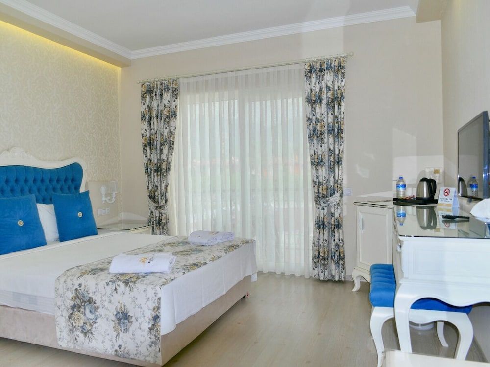 Göcek Naz Hotel Standard Room, 1 Queen Bed, Non Smoking, Balcony 4