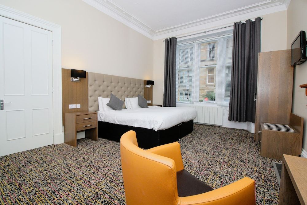 City Apartments Glasgow City Studio (Triple Occupancy) 2