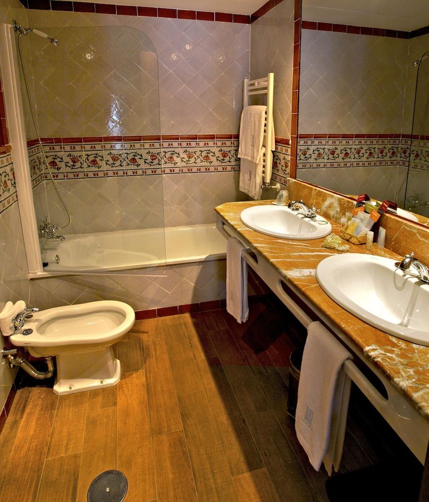 Hotel Agora Juan de Austria Standard Double Room 9