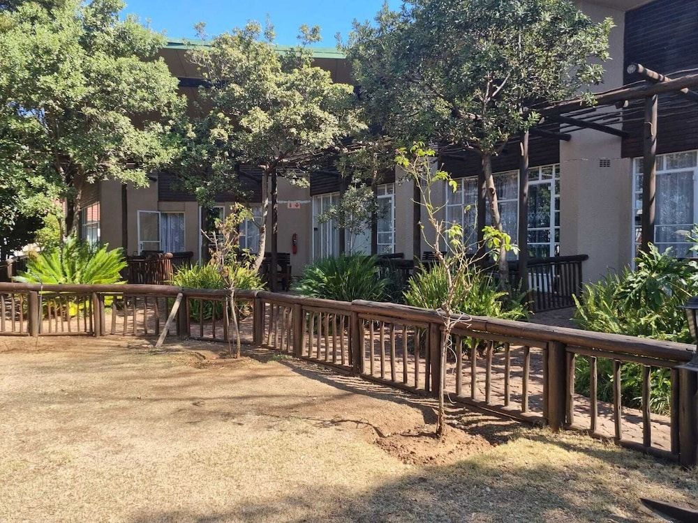 undefined Emerald Guesthouse 9