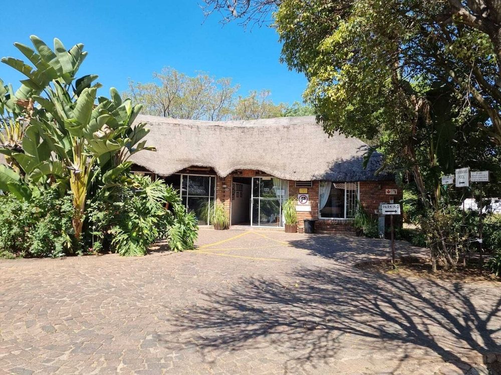 undefined Emerald Guesthouse 6