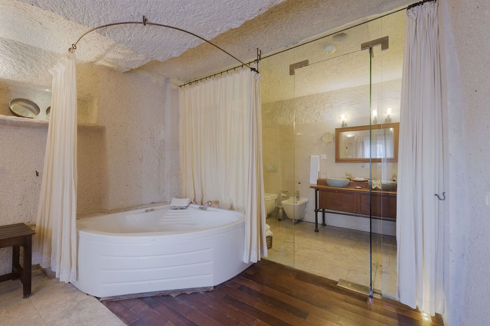 Anatolian Houses Cave Hotel & SPA Deluxe Cave Suite 8