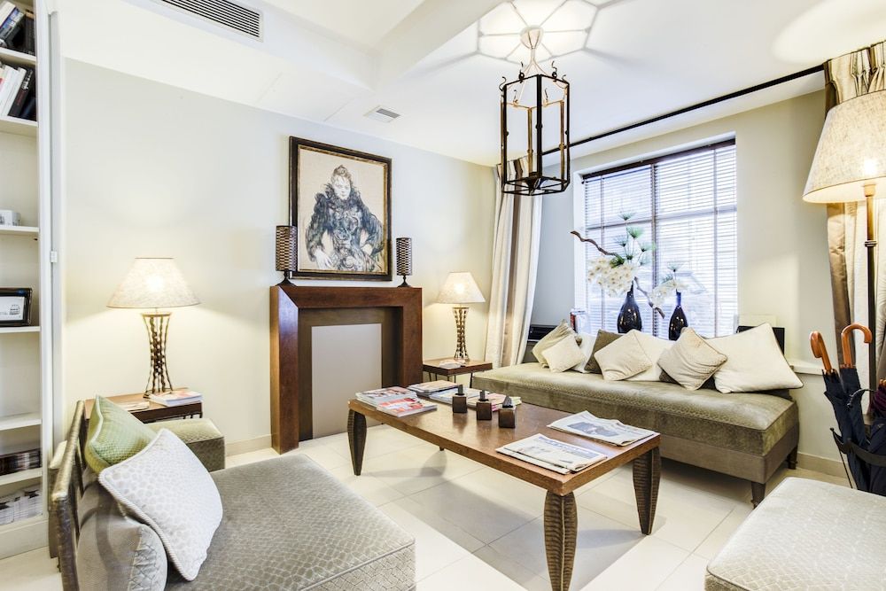 undefined Hôtel Paris Louvre Opéra