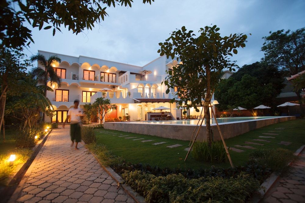 undefined iRoHa Garden Hotel & Resort 6