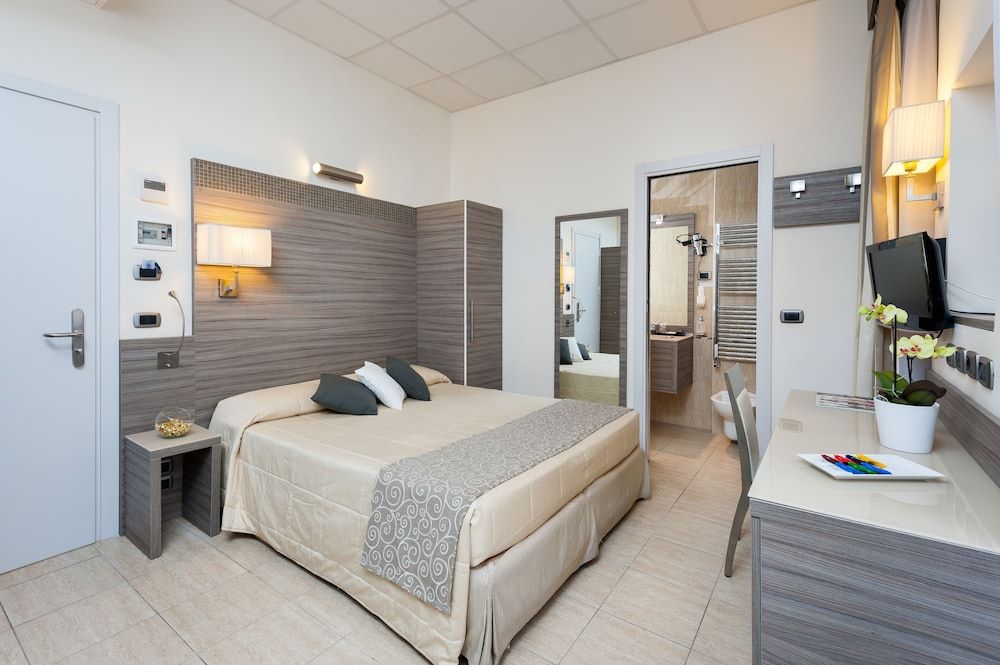 undefined Morrisson Hotel 3