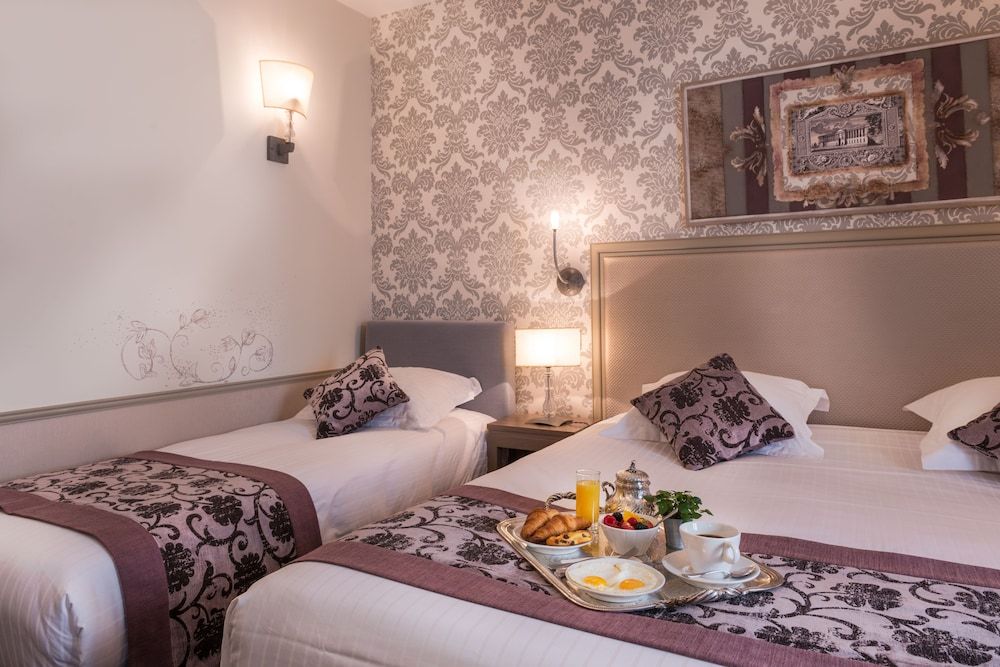 undefined Hotel Monceau Wagram 3