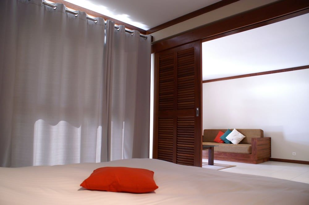 Le Stanley Hotel and Suites Suite, 1 Bedroom, Sea View 3