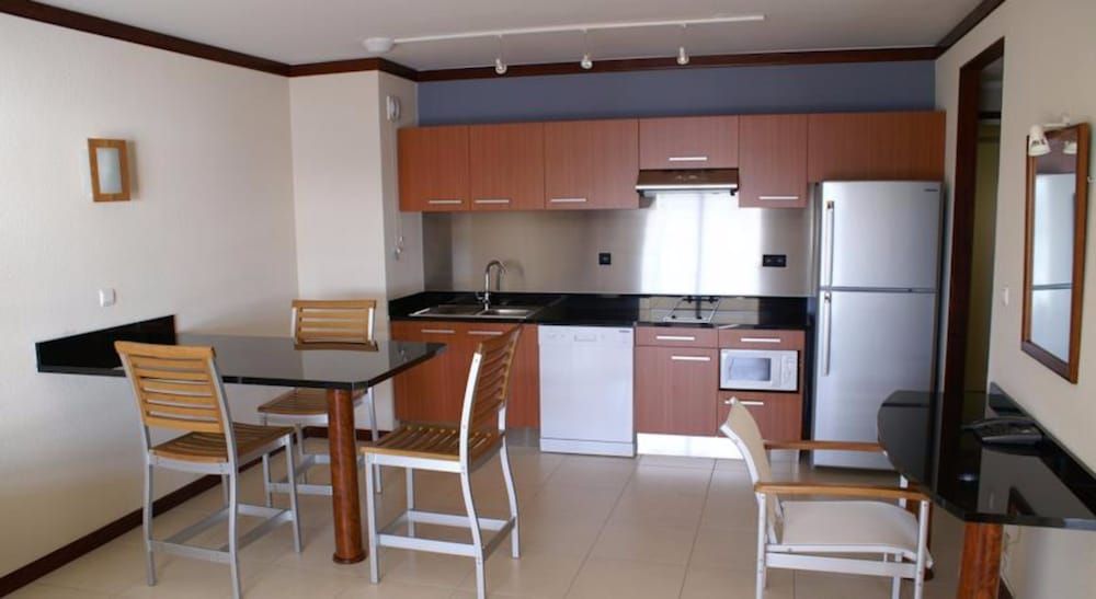 Le Stanley Hotel and Suites Suite, 1 Bedroom, Sea View 7