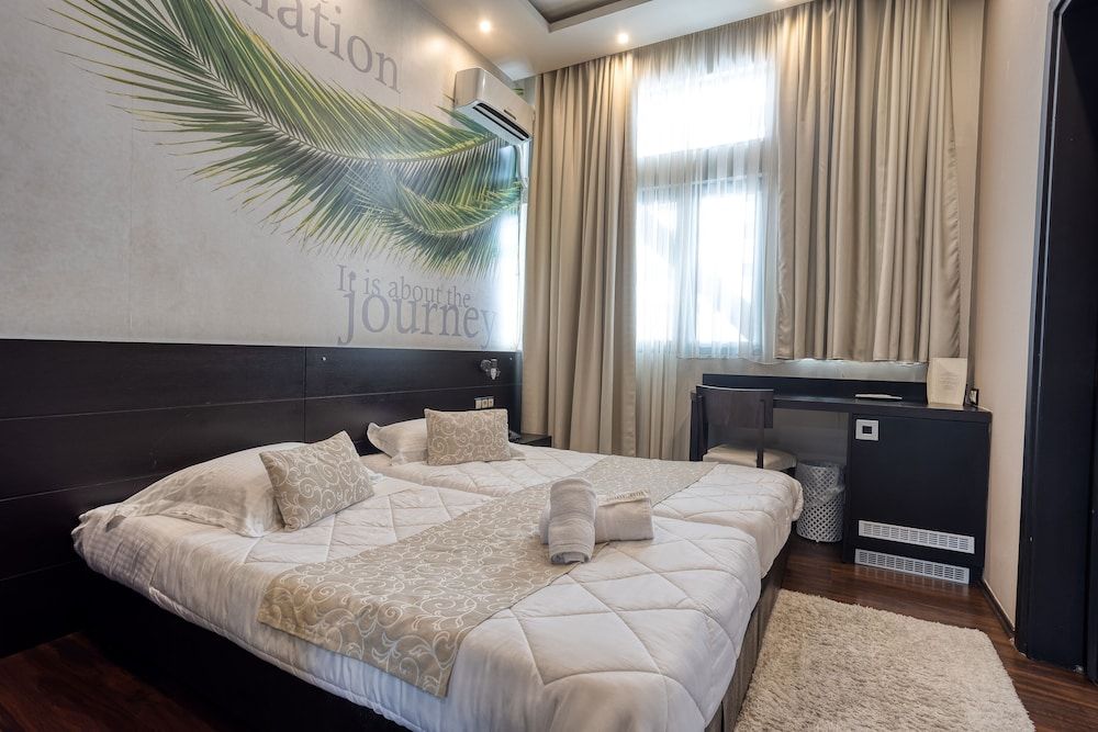 Gallery Art Hotel Standard Single Room 5