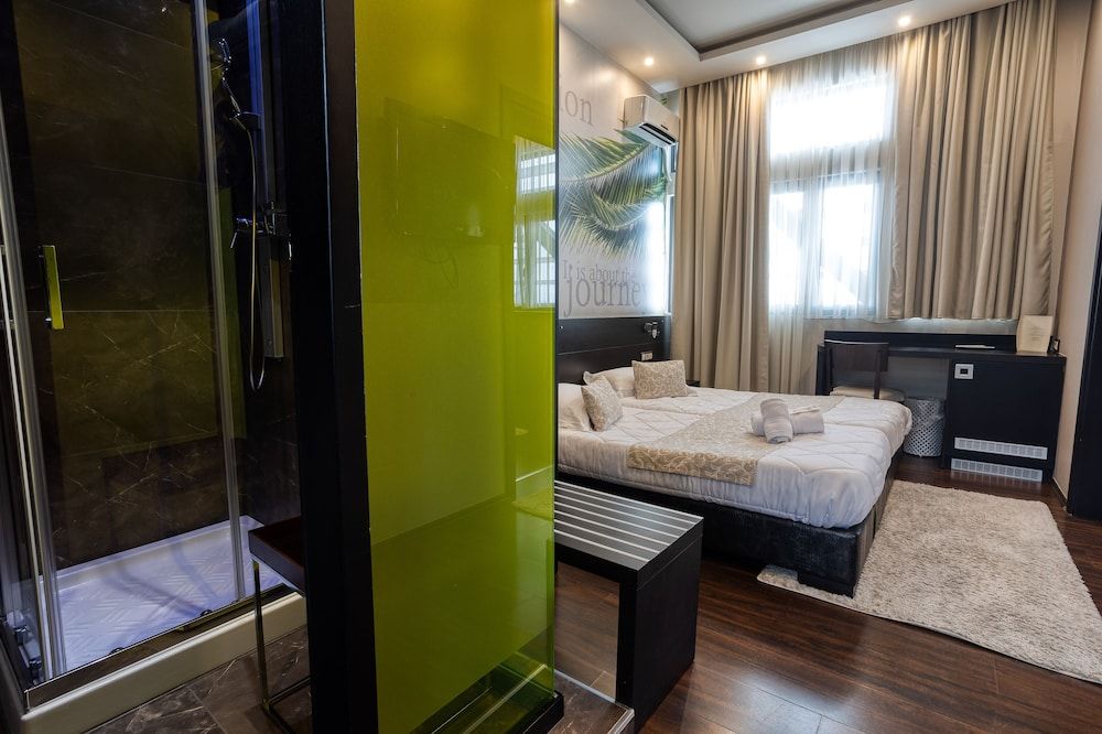 Gallery Art Hotel Standard Single Room 8