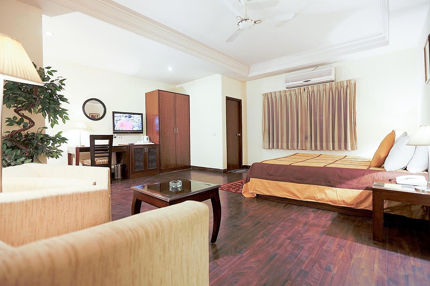 Hotel Waves Delhi Airport Deluxe Room 23