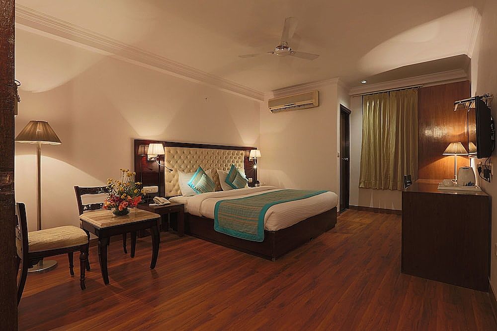 Hotel Waves Delhi Airport Deluxe Room 30