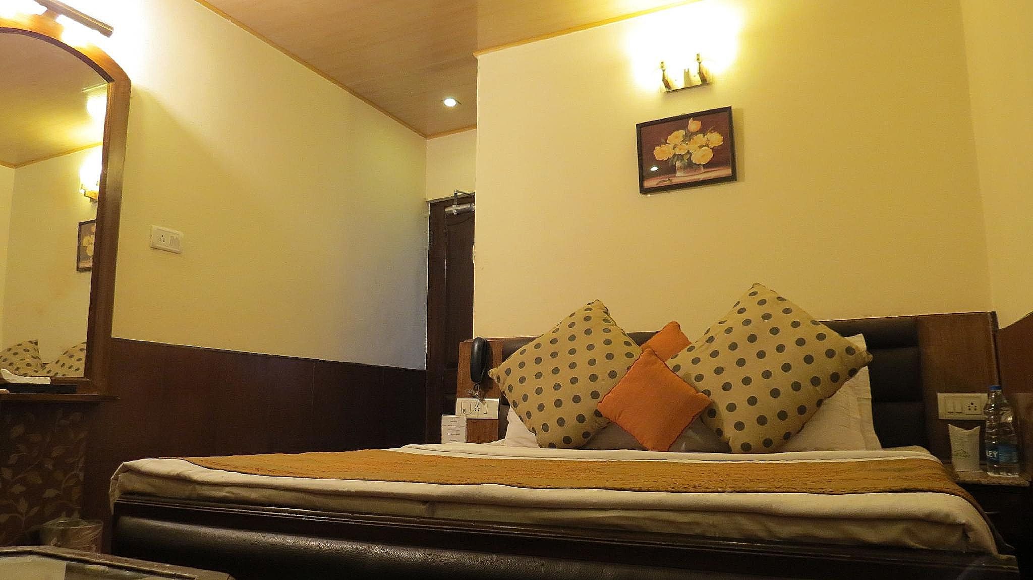 2 DOUBLE BED FAMILY SUITE