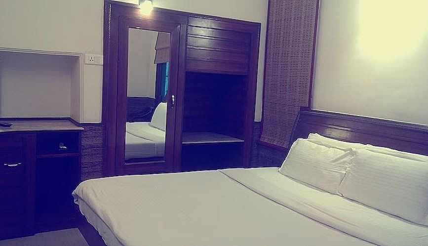 STANDARD BASIC ROOM