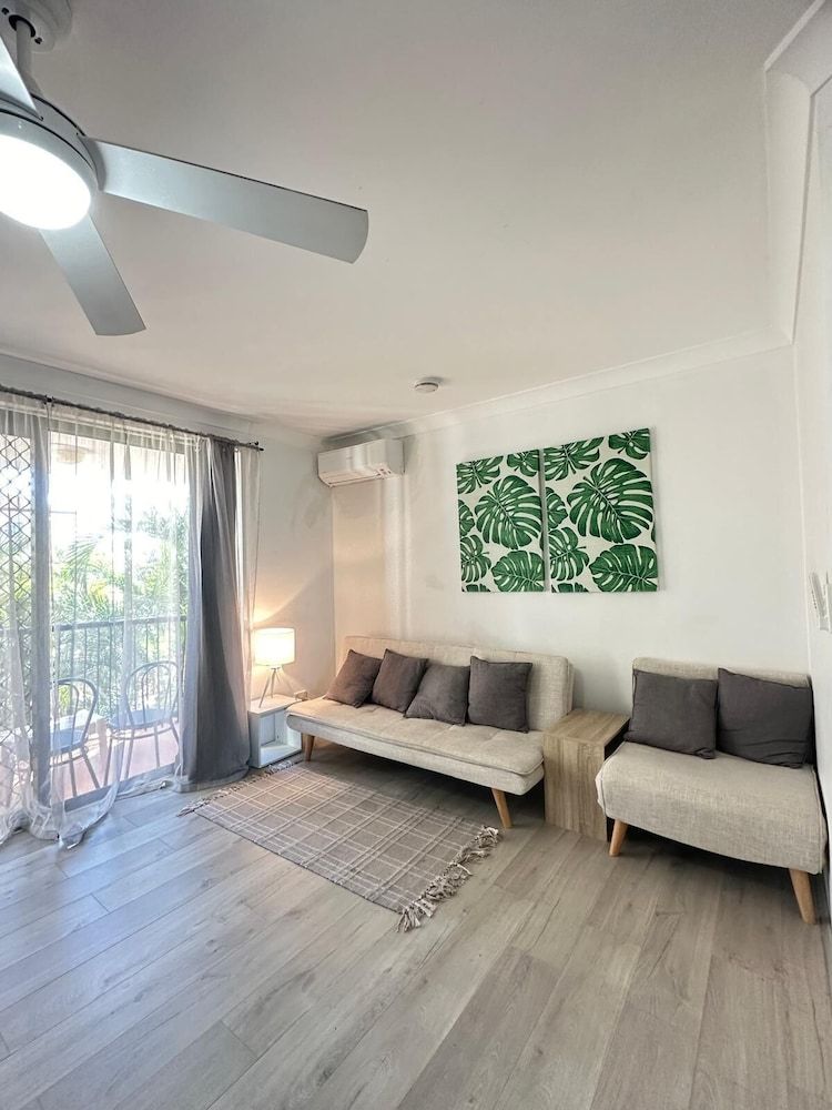 Chevron Palms Holiday Apartments by Gold Coast Premium