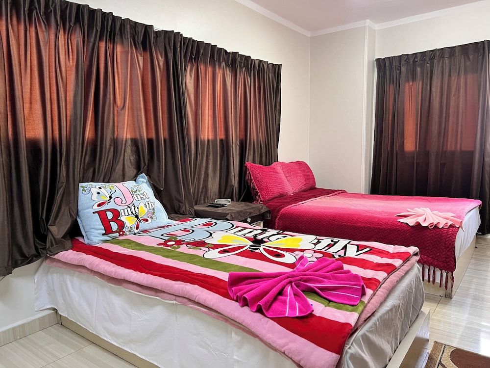 Isis Hostel 2 Deluxe Double or Twin Room 9