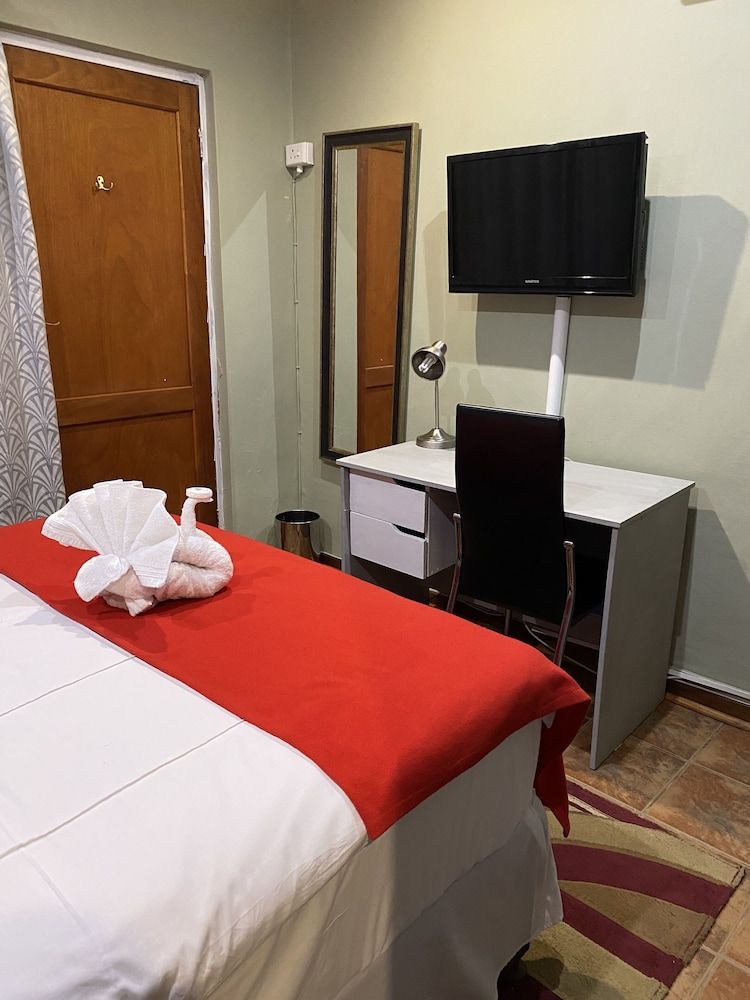 Marion Lodge Economy Double Room 2