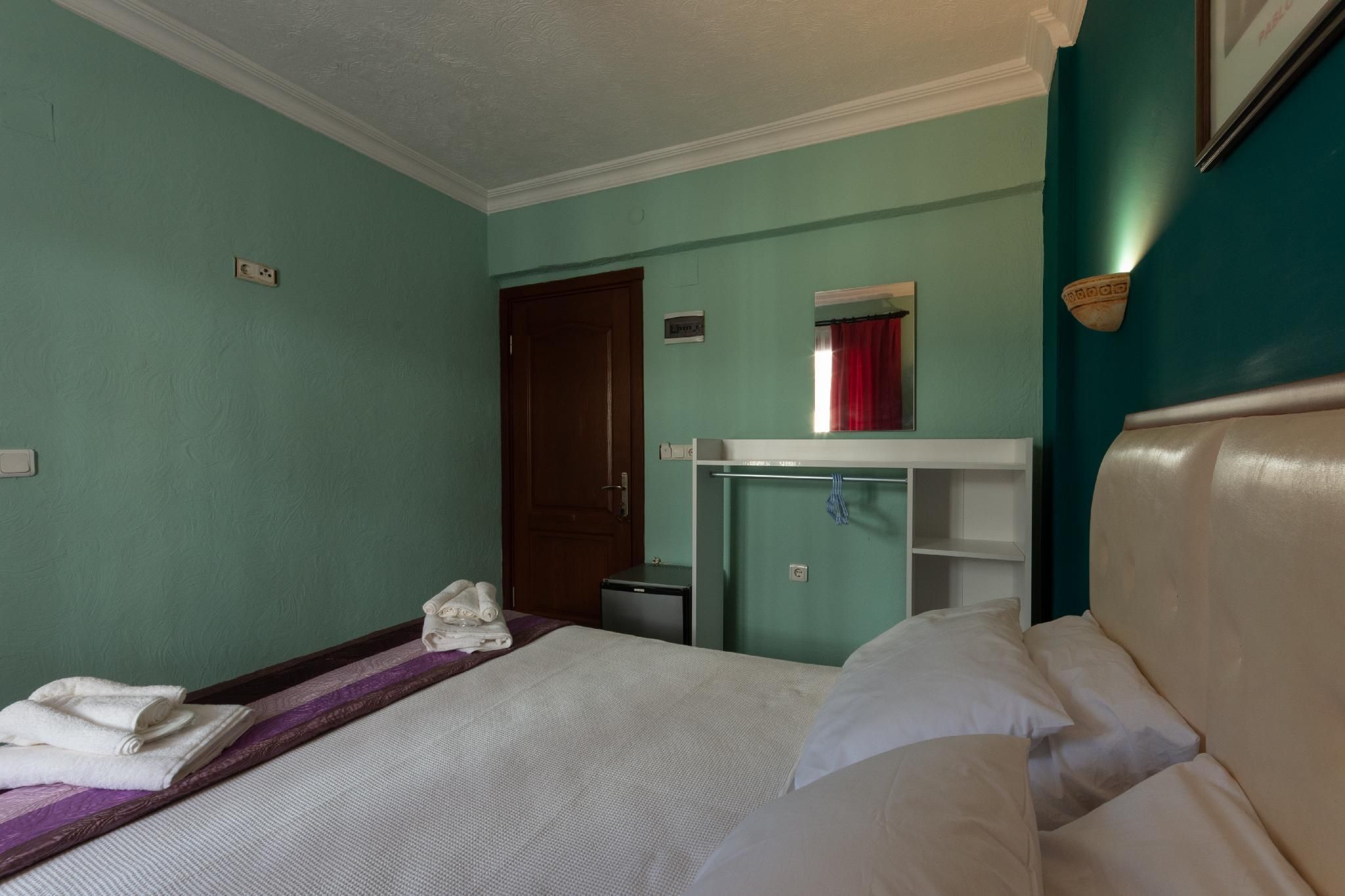 Rebetika Hotel Small Double or Twin Room 2